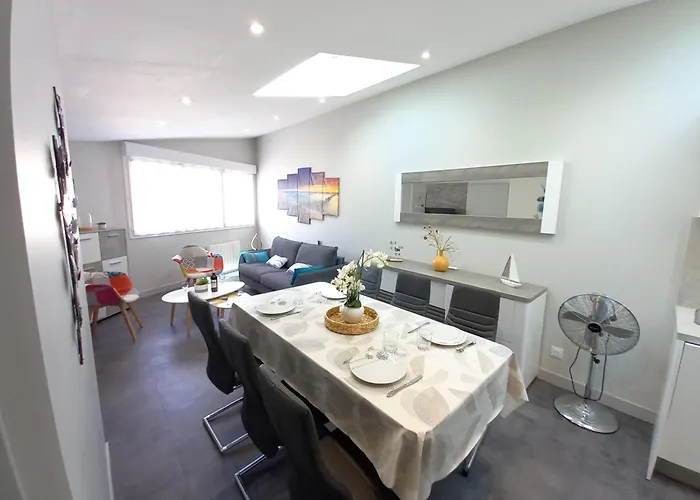 Georges De Didonne - Confort Et A Pied - Au Villa *